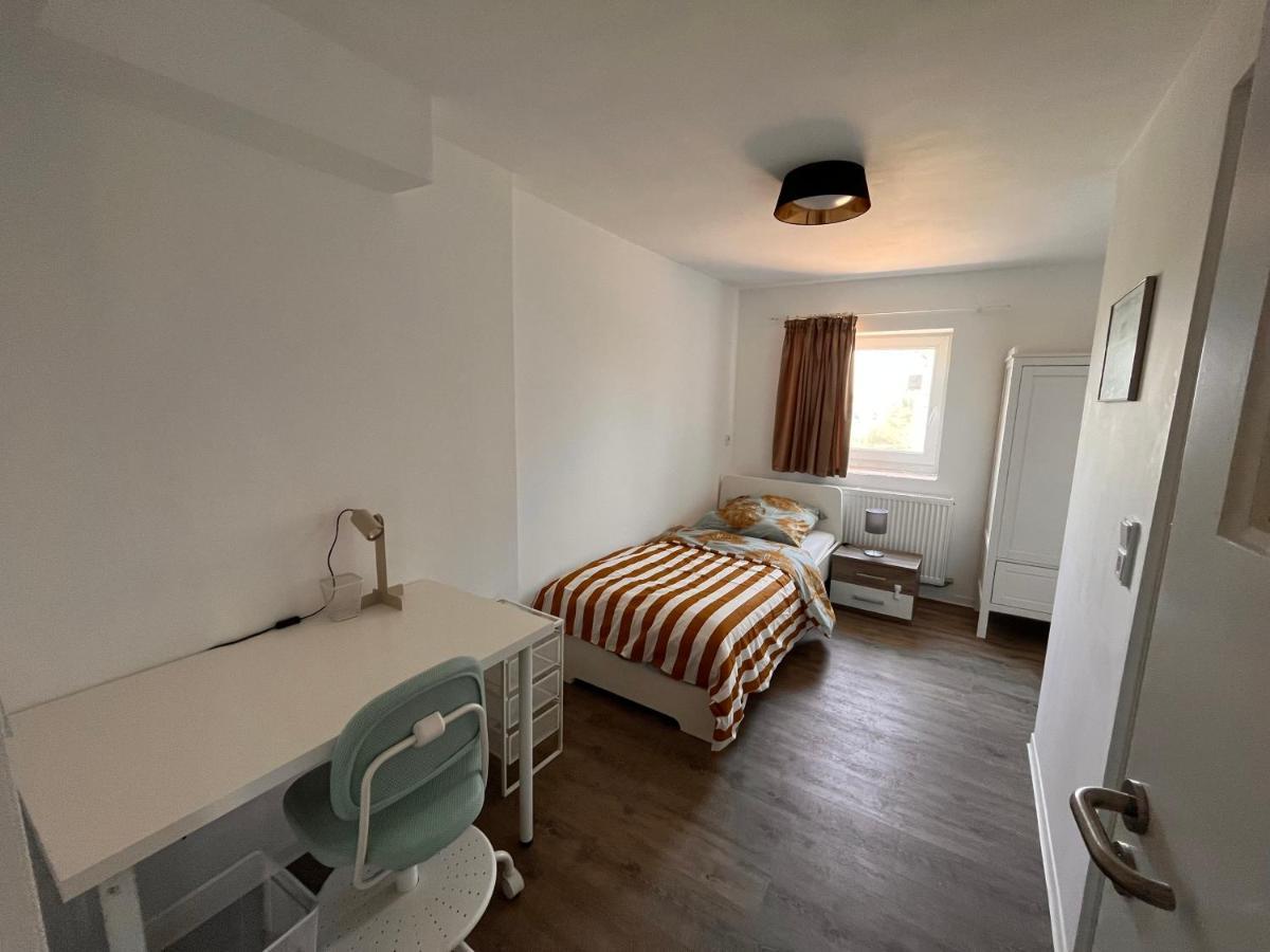 Ein Schoenes Zimmer In Kiel Extérieur photo